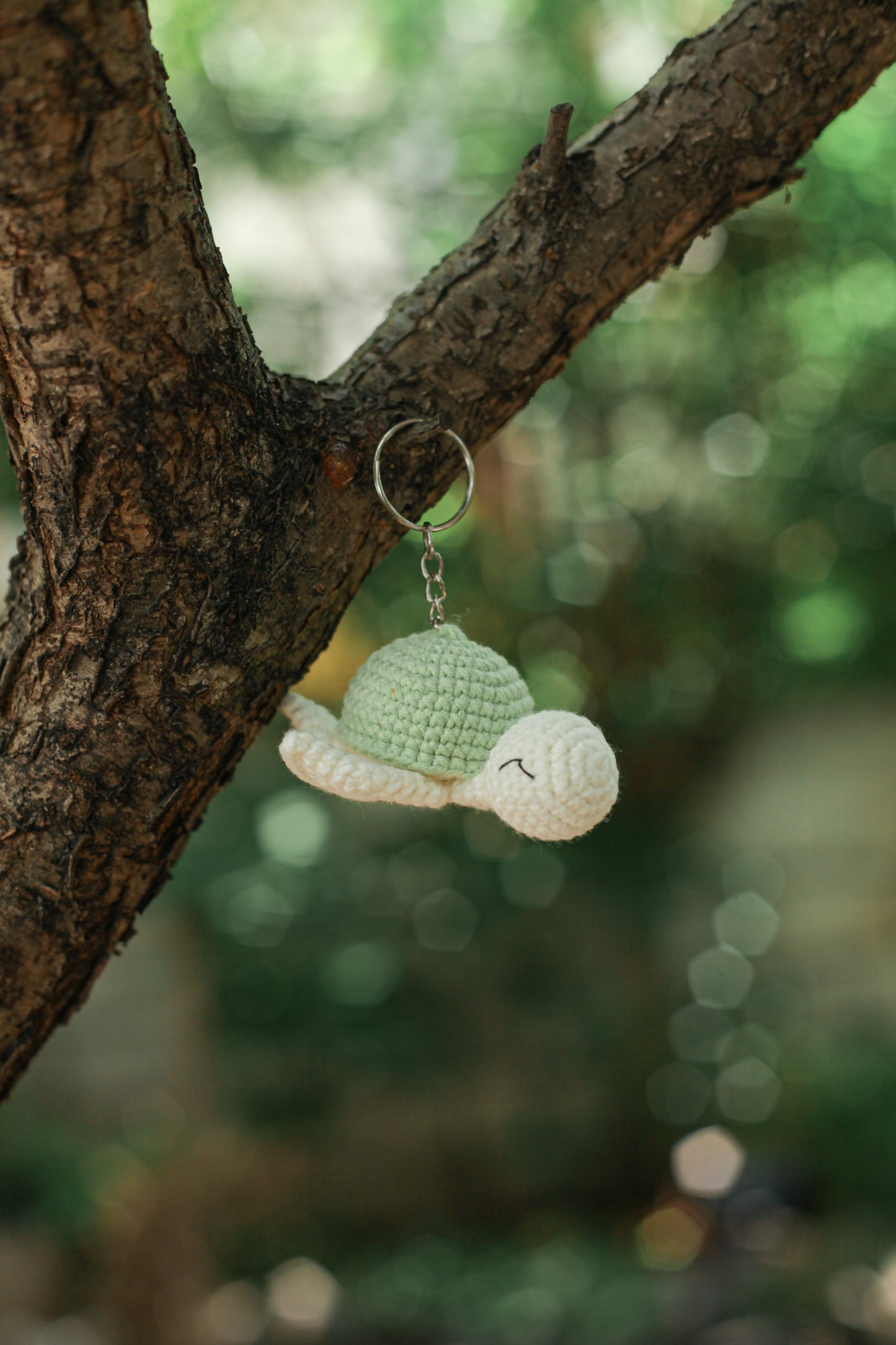 Turtle Crochet Keychain Miniature amigurumi figurine for office desk decor, fidget sensory toy, unique gift for car dashboard . kawaii pocket  hug