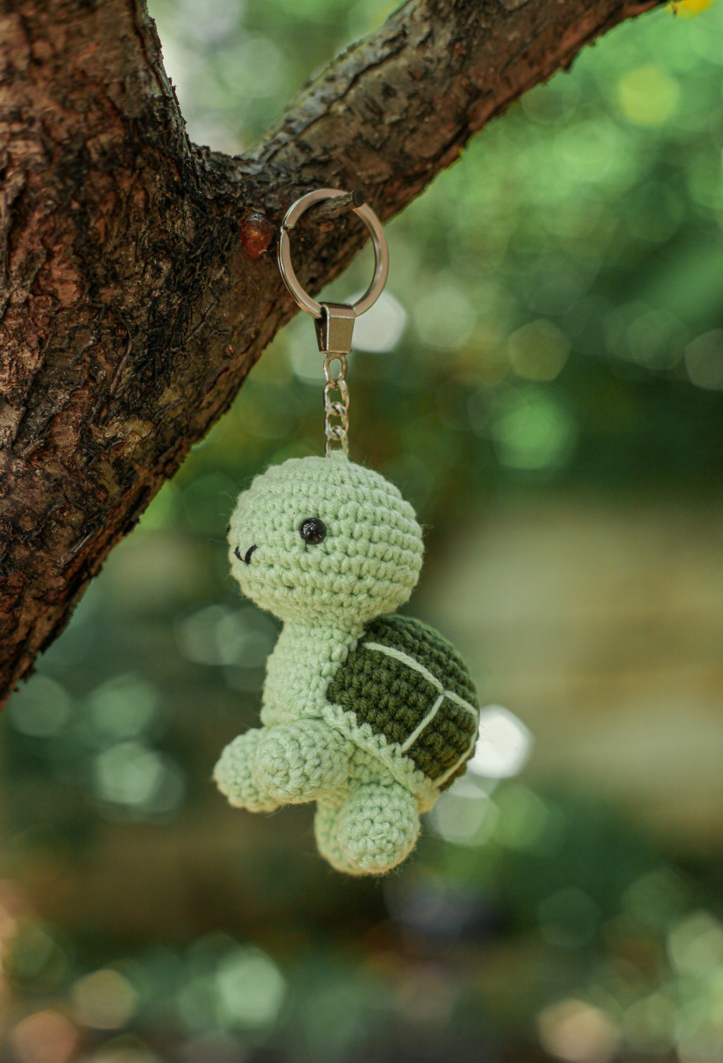 Turtle Crochet Keychain Miniature amigurumi figurine for office desk decor, fidget sensory toy, unique gift for car dashboard . kawaii pocket  hug