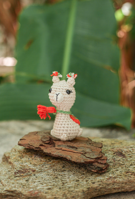 Ilama Christmas Crochet ornament  Amigurumi : Cute Desk Decor Toy, Baby's First Nativity, Stocking Stuffer, Unique Festive Decor