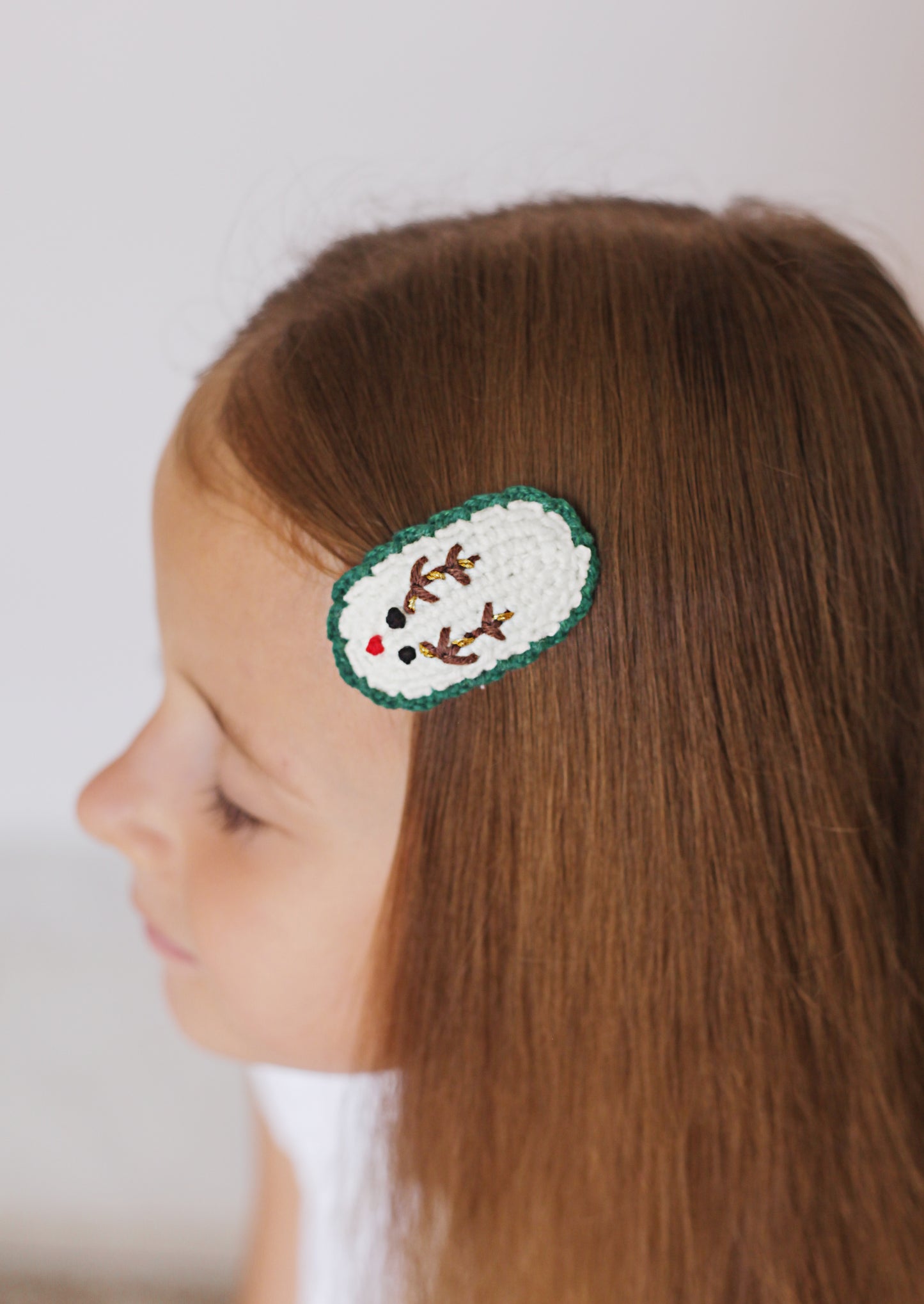 Christmas Trendy Girls' Gifts : Crochet Hair Clips . Barrettes for Teens, Granddaughters, Newborn Girl Outfits, with Embroidery Designs