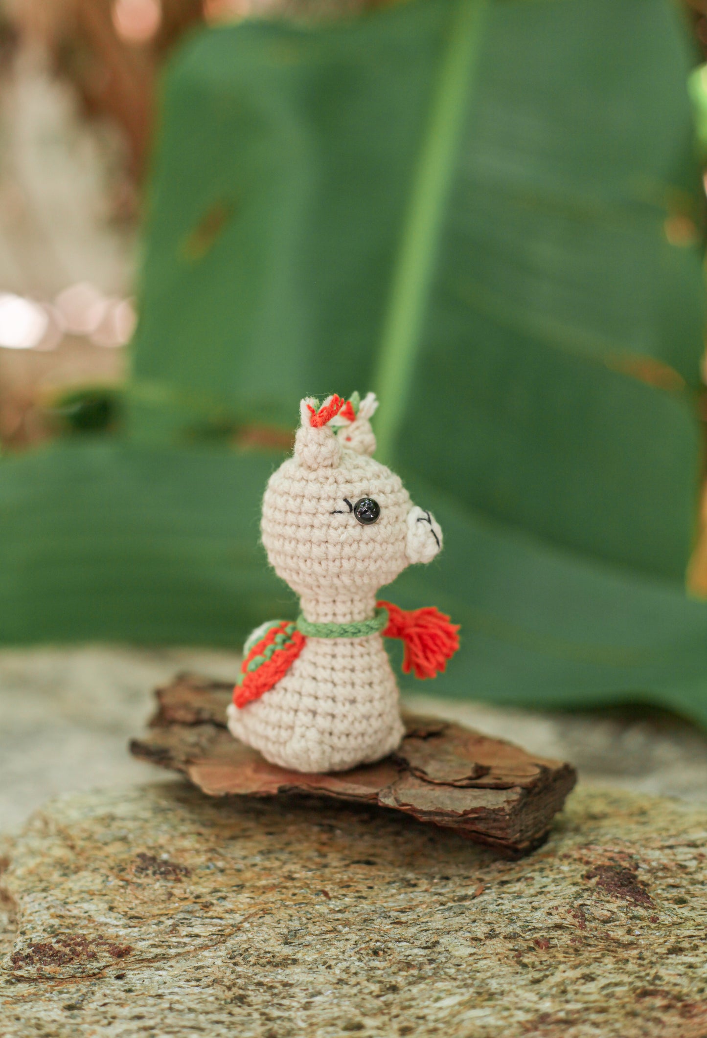 Ilama Christmas Crochet ornament  Amigurumi : Cute Desk Decor Toy, Baby's First Nativity, Stocking Stuffer, Unique Festive Decor