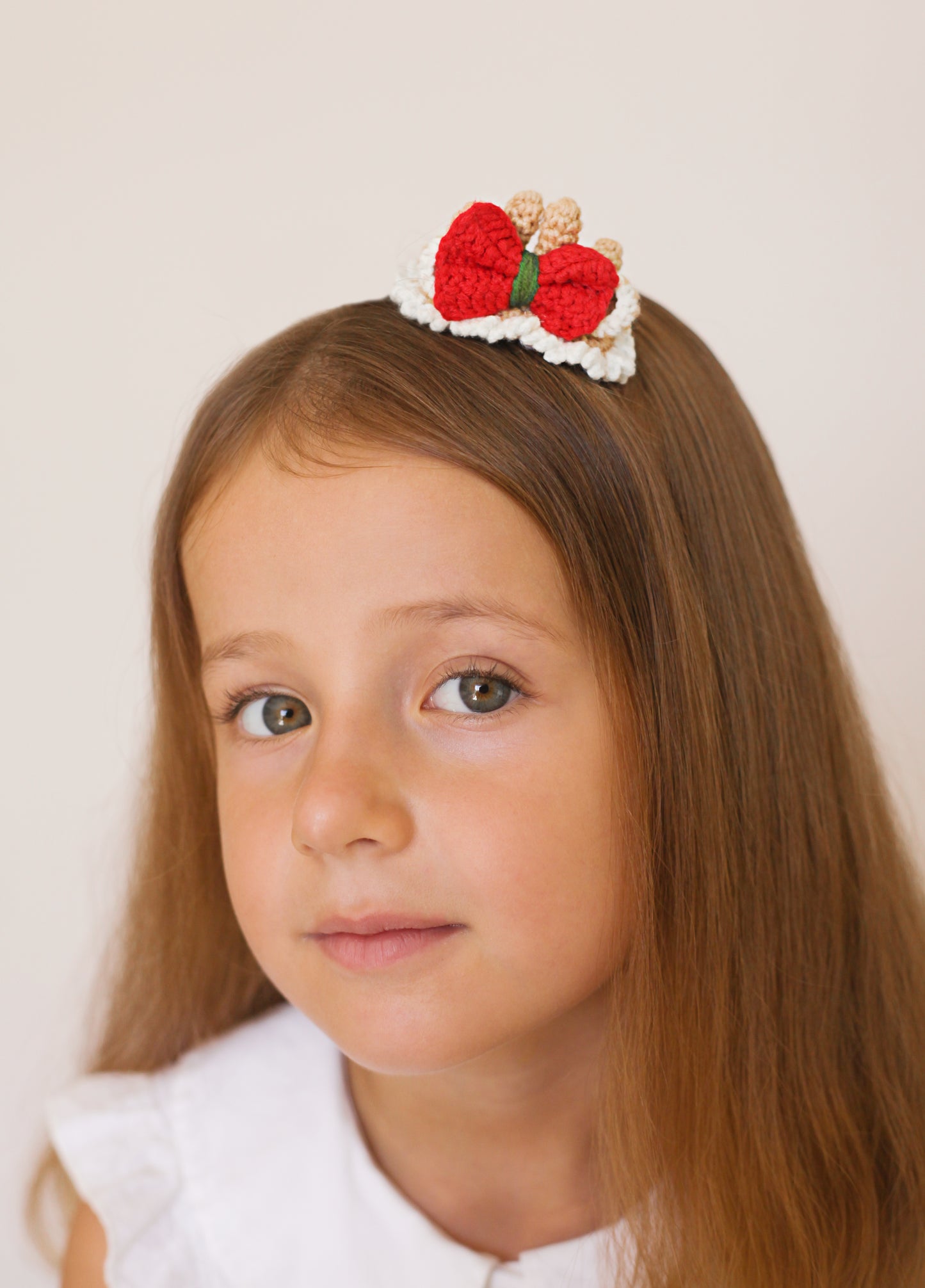 Christmas Trendy Girls' Gifts : Crochet Hair Clips . Barrettes for Teens, Granddaughters, Newborn Girl Outfits, with Embroidery Designs