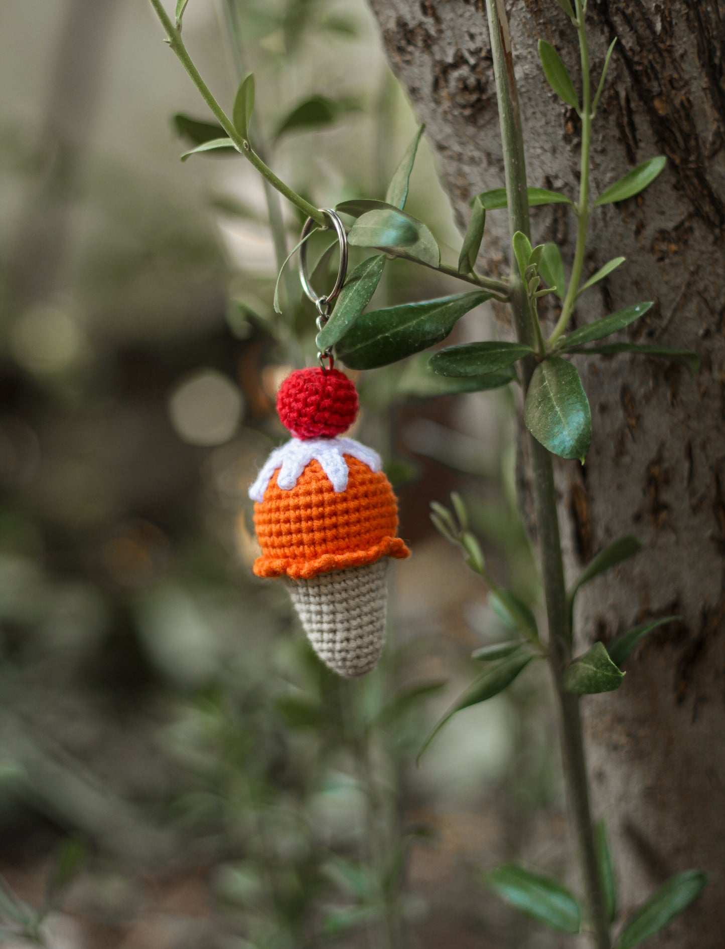 Food Lovers Crochet Keychain Miniature amigurumi figurine for office desk decor, fidget sensory toy, unique gift for car dashboard . kawaii pocket  hug