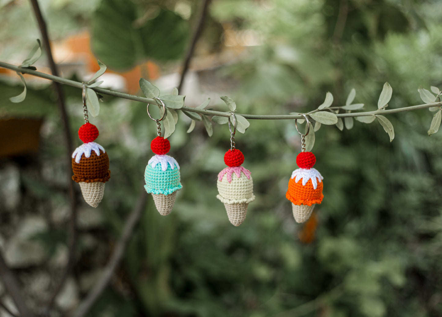 Food Lovers Crochet Keychain Miniature amigurumi figurine for office desk decor, fidget sensory toy, unique gift for car dashboard . kawaii pocket  hug