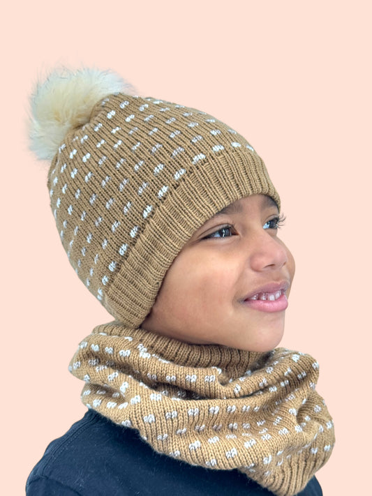 Kids knit hat and cowel set