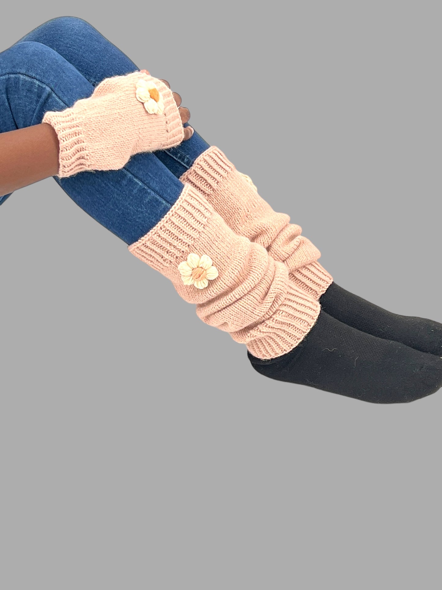 Cute Crochet Daisy Flower Leg Warmers - Birthday Gift for Girls: Granddaughter, Daughter, Niece. Perfect for Stocking Stuffers, Baby Showers