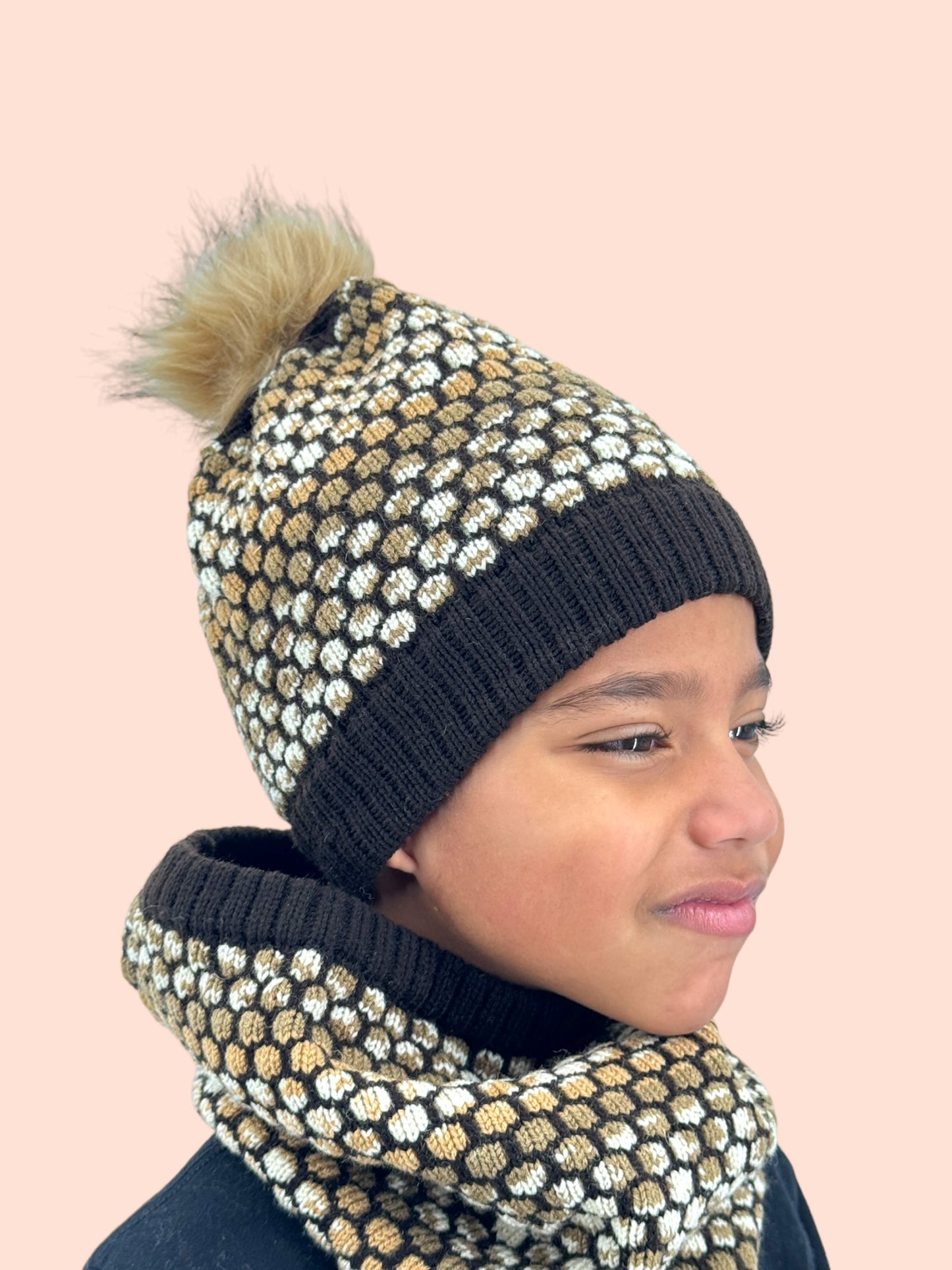 Kids knit hat and cowel set