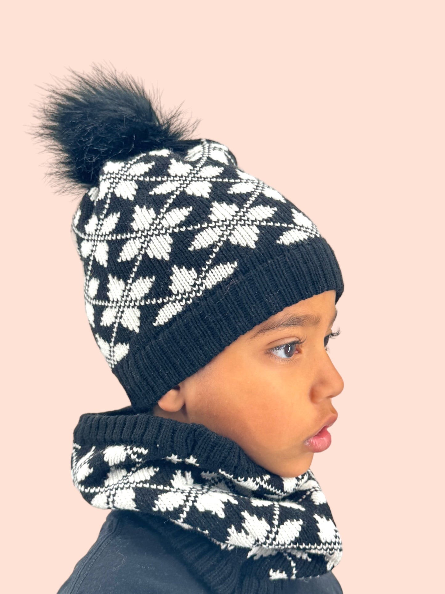 Kids knit hat and cowel set