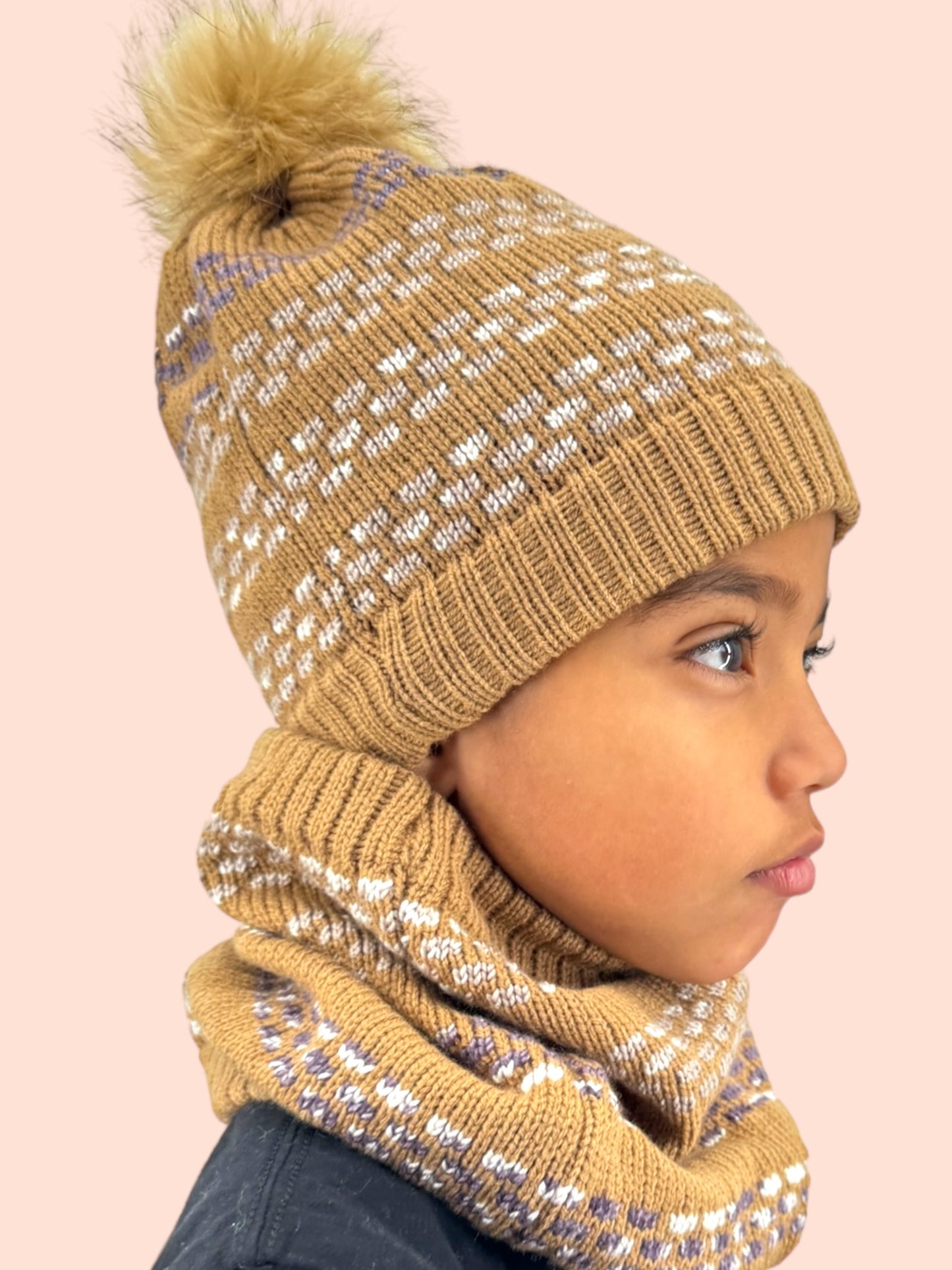 Kids knit hat and cowel set